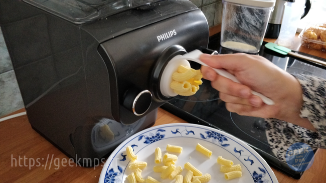 Test du Philips Pasta Maker pour des pâtes fraiches par Cécile
